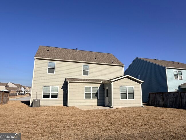 Building Photo - 3283 Lowell Rd