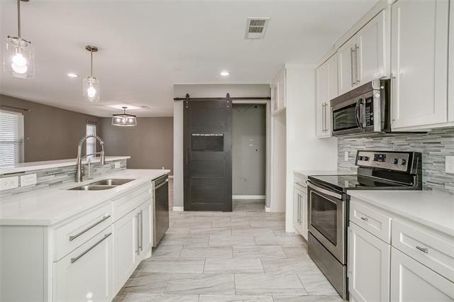 Building Photo - 1905 Chattanooga Dr