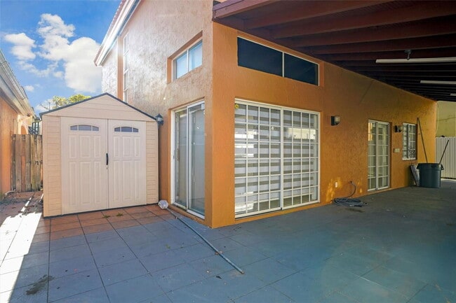 Building Photo - 46 NW 85th Ct