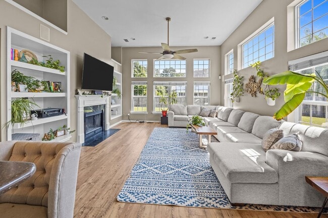 Building Photo - Beautiful 4-Bedroom Home in Desirable Tanner Plantation