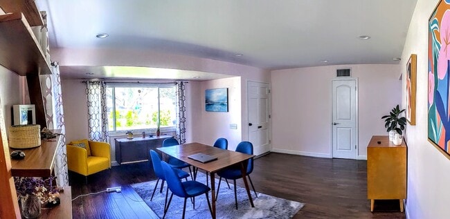 Building Photo - 6532 Gross Ave