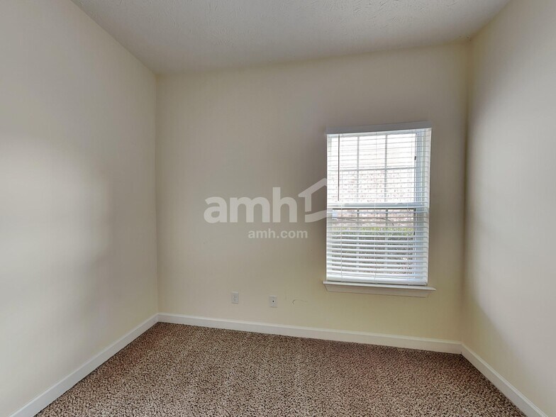 Building Photo - 7275 Santeelah Way