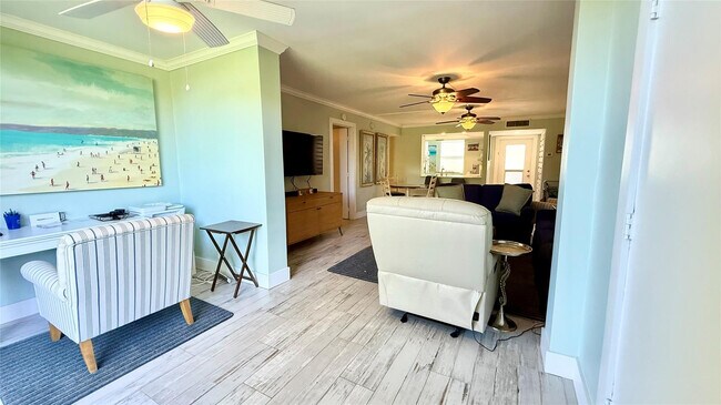 Building Photo - 12 Willowbrook Ln