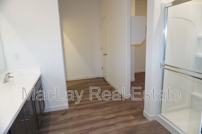 Building Photo - 659 N Crowned Dove Trail