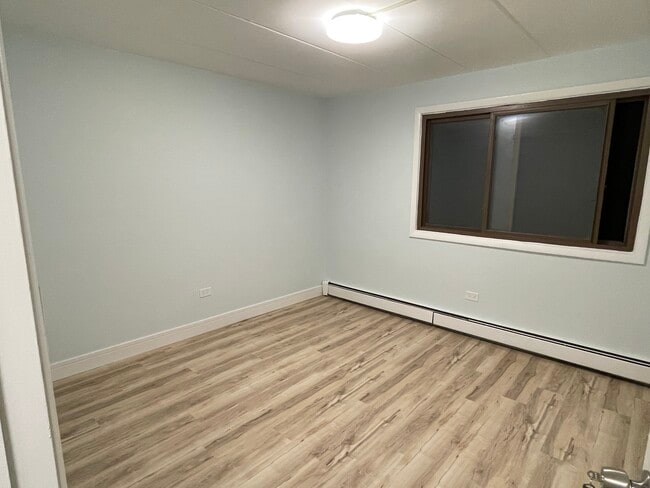 Second bedroom - 1220 S Lorraine Rd