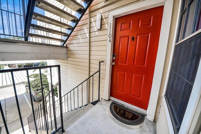 Building Photo - 2750 Holly Hall St