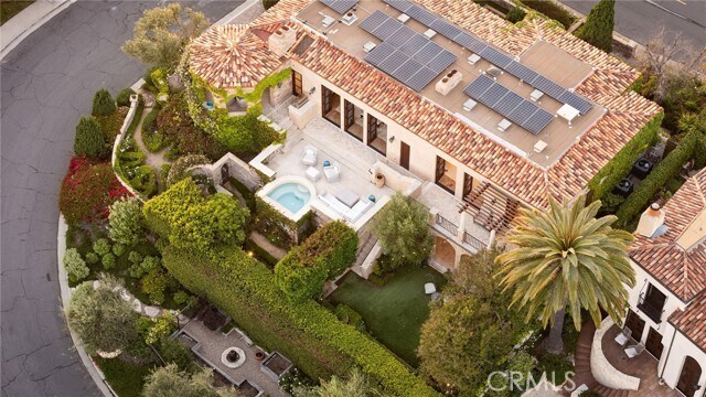 Building Photo - 1302 Skyline Dr