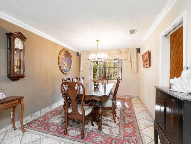 Building Photo - 6556 NW 87th Ave