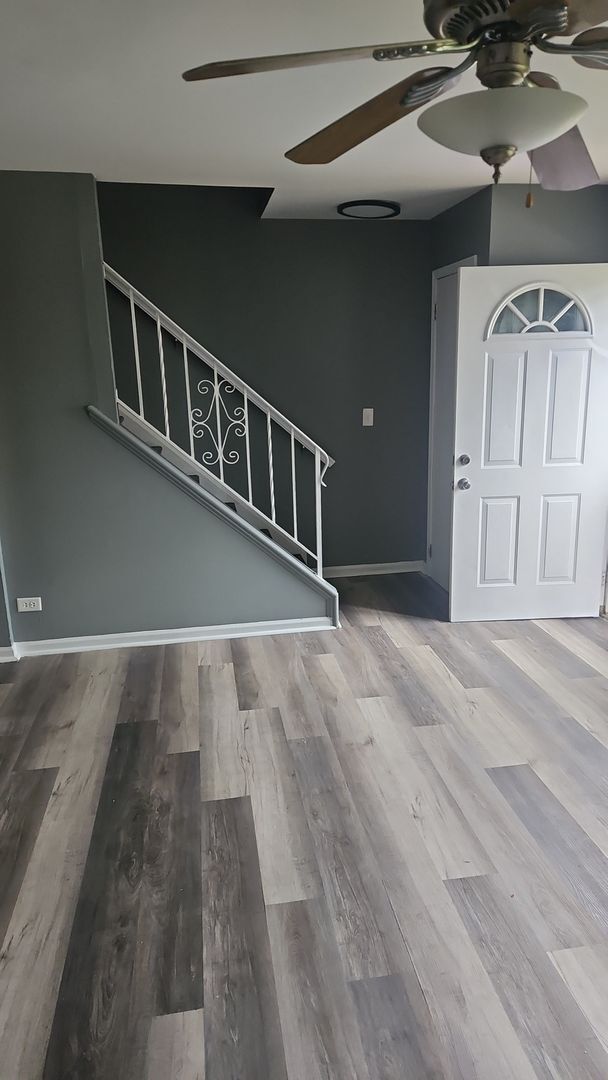 Building Photo - Beautiful 3-BR Home with Backyard Park Access – Available Now!