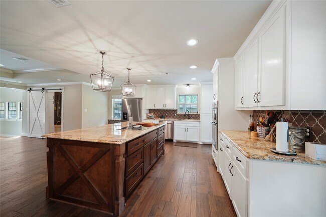 Building Photo - 143 Linnwood Dr