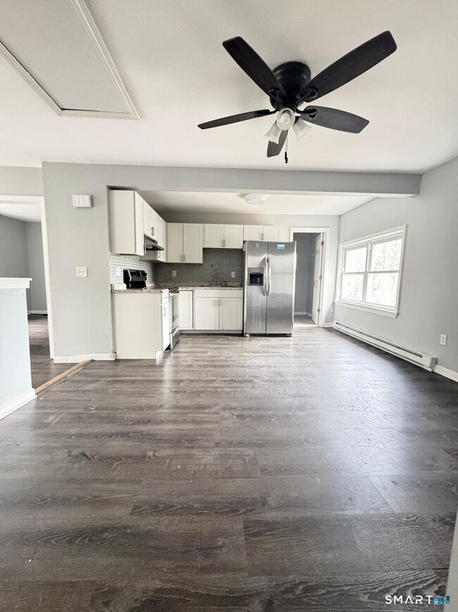 Building Photo - 33 Pond St