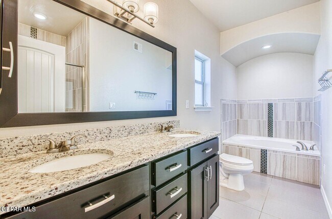 Building Photo - 14801 Bobby Joe Hill