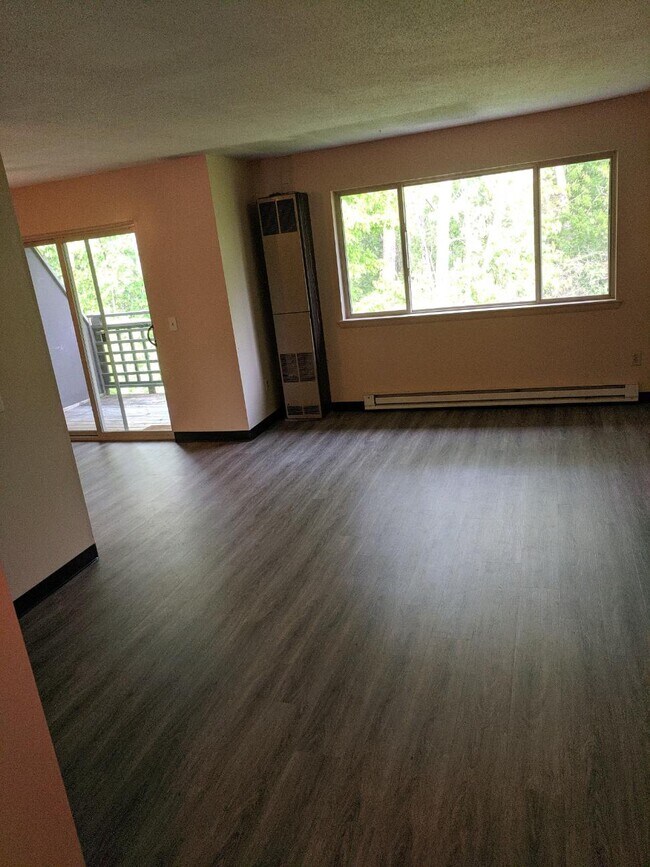 Living room - 124 Quarry Hill Rd