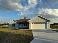 Building Photo - GORGEOUS 3BR/2BA Home! Huge Open Floor Plan