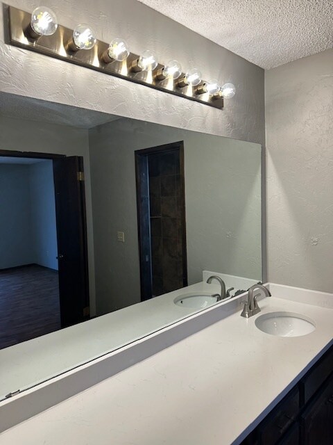 Building Photo - 6816 Bear Canyon Dr