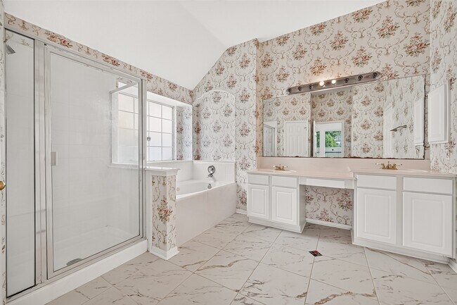 Building Photo - 12338 Ashford Hollow Dr