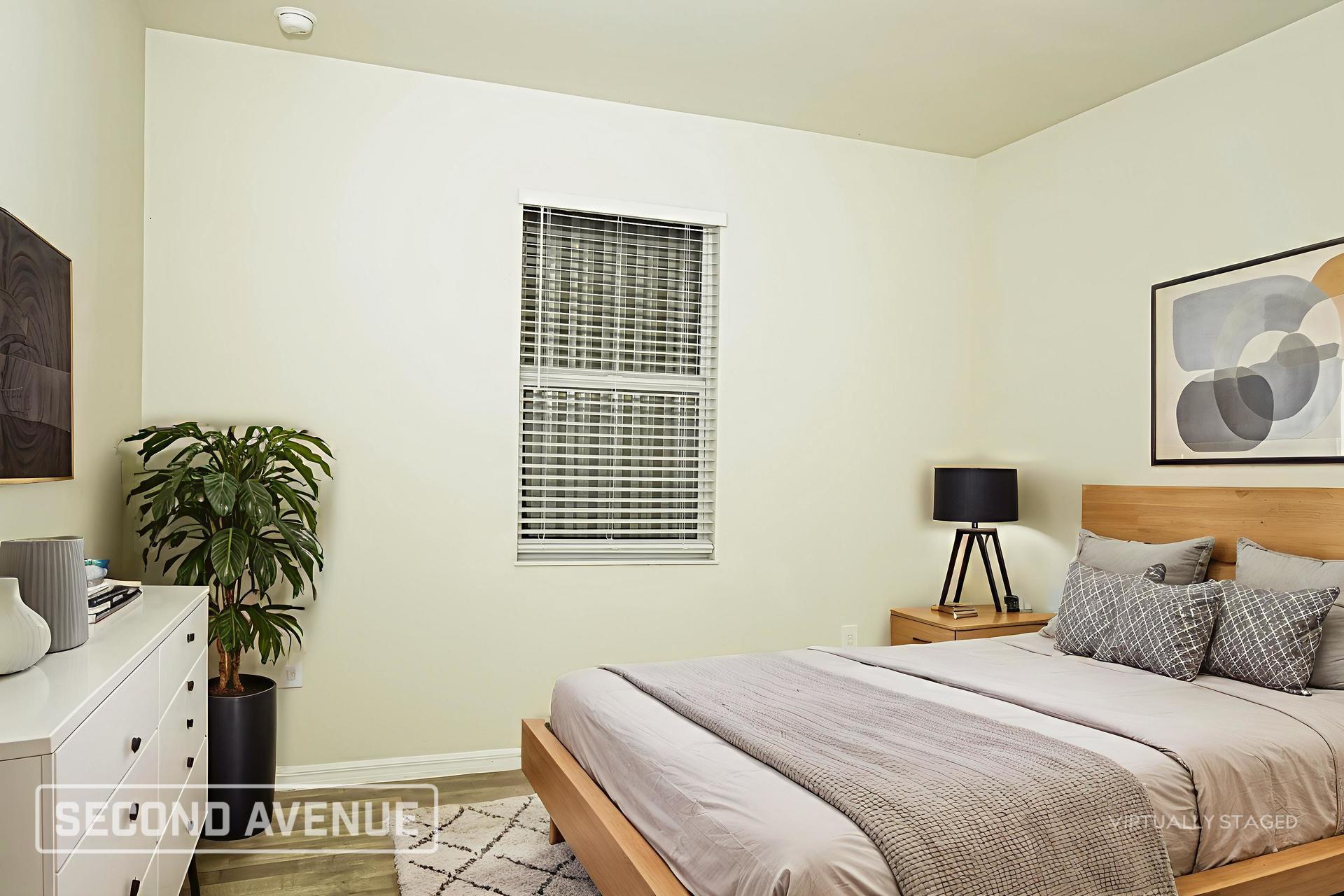 Building Photo - 4737 Manila Ave