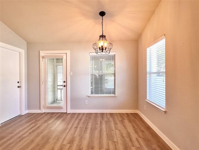 Building Photo - 1517 Big Thicket Dr