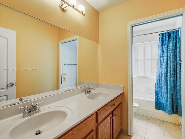 Building Photo - 14028 SW 274th Terrace