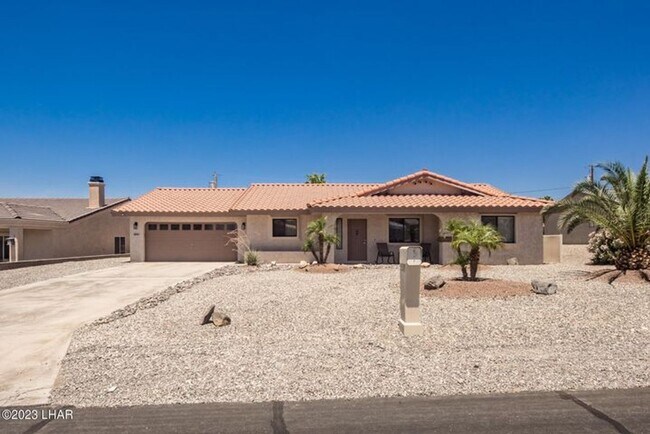 Building Photo - Long Term Four Bedroom House with Pool!