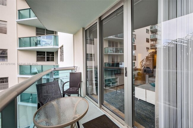 Building Photo - 3801 S Ocean Dr