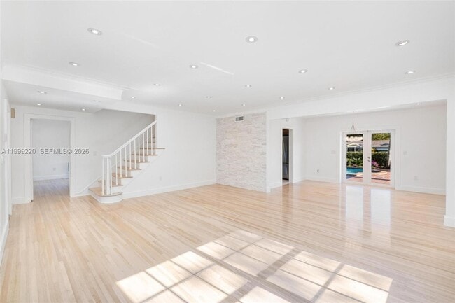 Building Photo - 11401 SW 72nd Pl