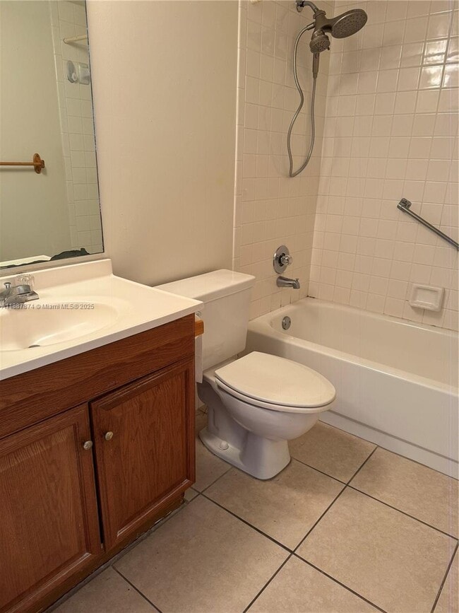 Building Photo - 13550 SW 6th Ct