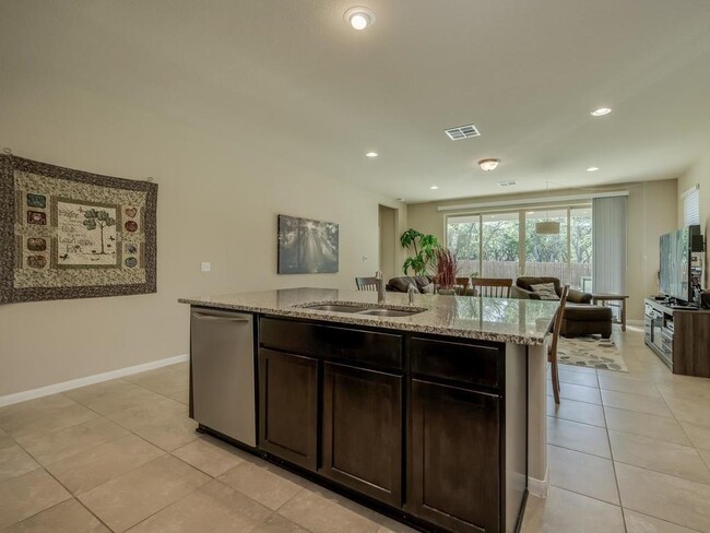 Building Photo - 2508 Merton Dr