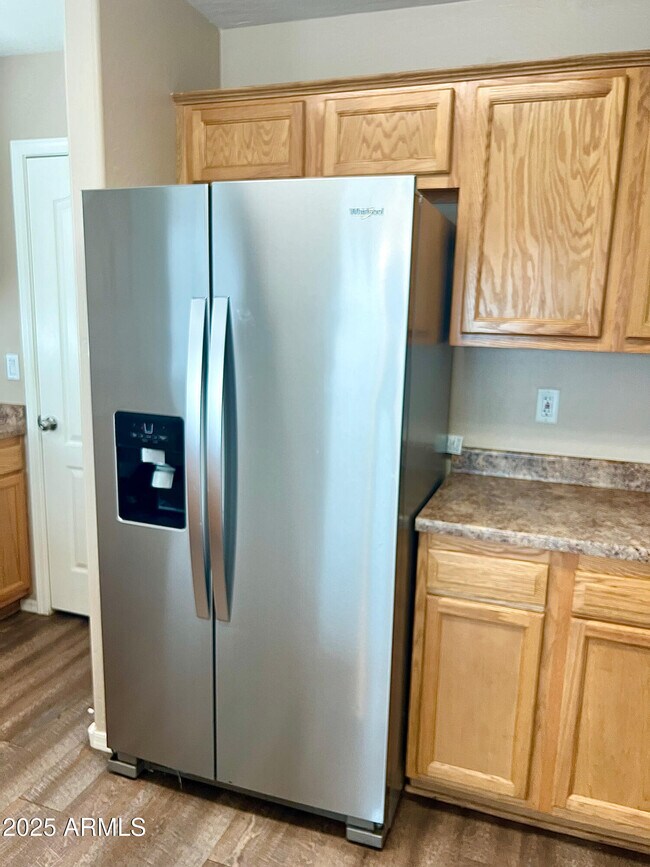 Building Photo - 13007 W Mandalay Ln