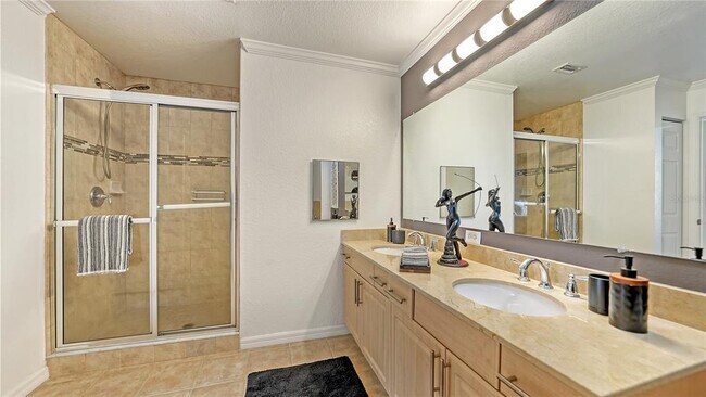 Building Photo - 1064 N Tamiami Trl