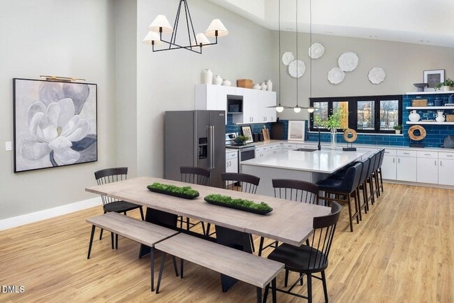 Building Photo - 123 Lennei Ln