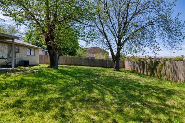 Building Photo - 7616 Parkwood Ln