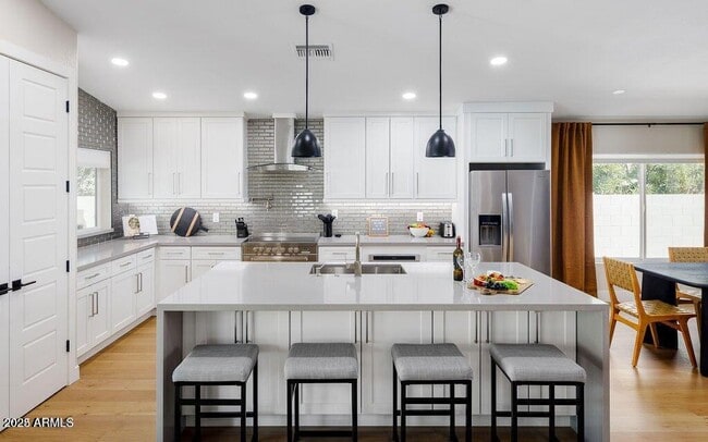 Building Photo - 6174 E Janice Wy