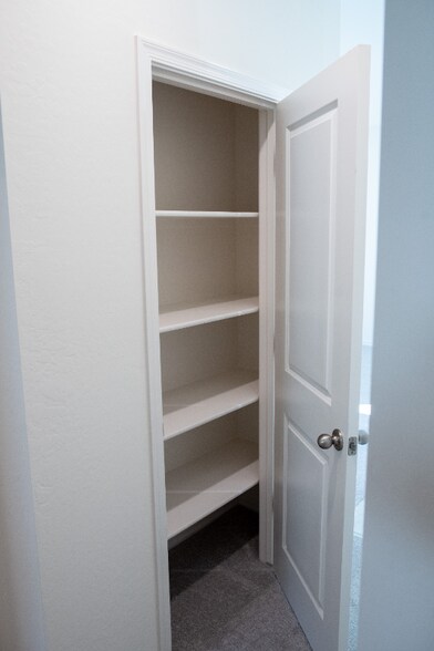 Building Photo - 4356 E Kolin Ln