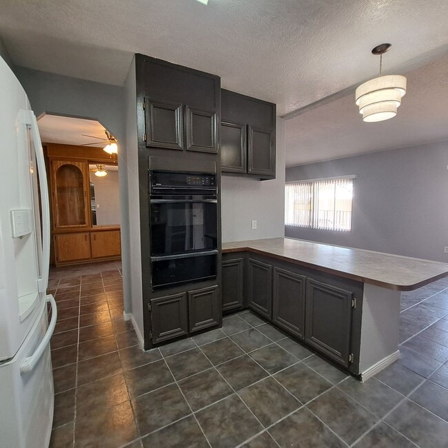 Building Photo - 5033 Sitka Ln