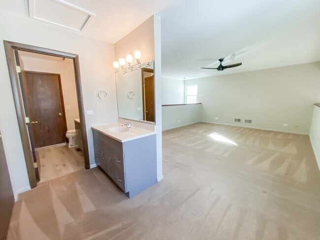 Building Photo - 643 Wilbur Ct