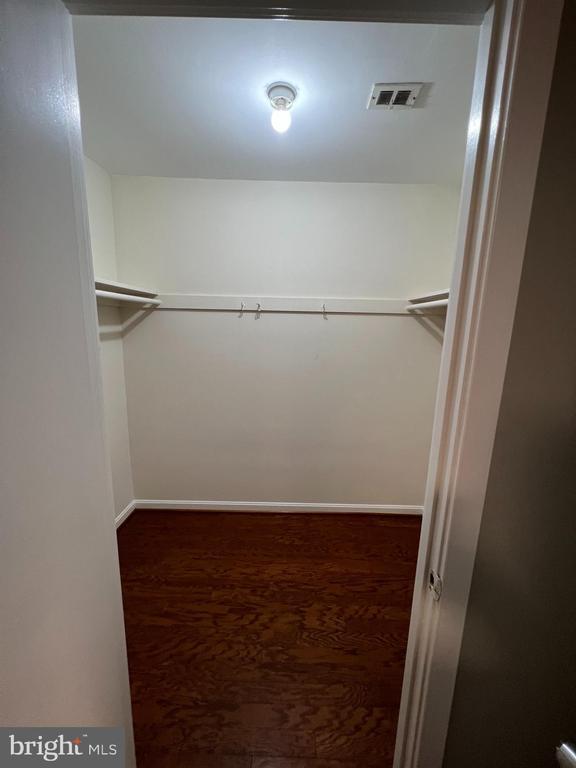 Building Photo - 10029 Fair Wds Dr