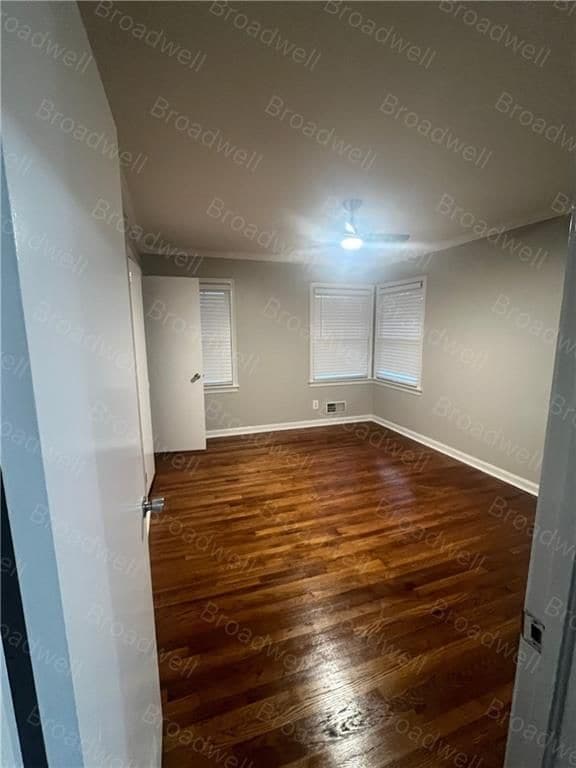 Building Photo - 955 Byron Dr SW