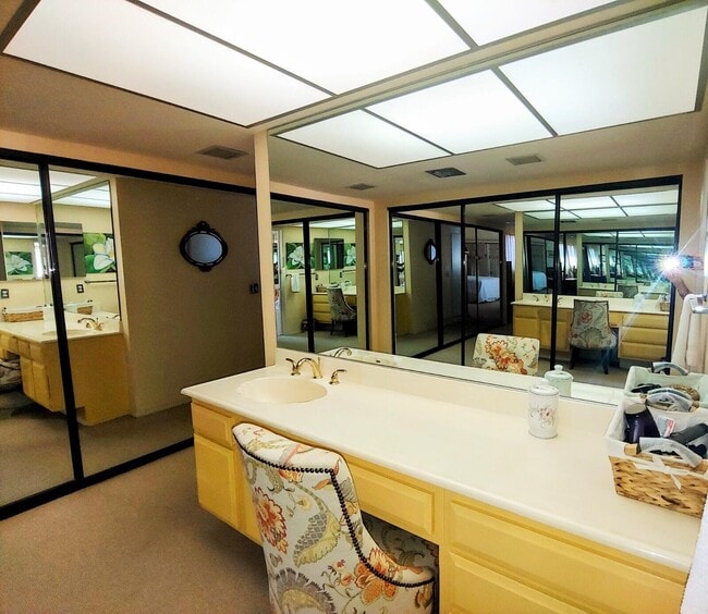 Building Photo - 69940 Los Cocos Ct