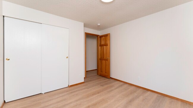 Building Photo - 12920 SE 157th Pl