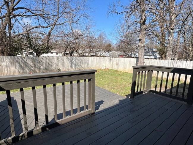 Building Photo - Quiet 3Bed / 2Bath in Sundance Estates