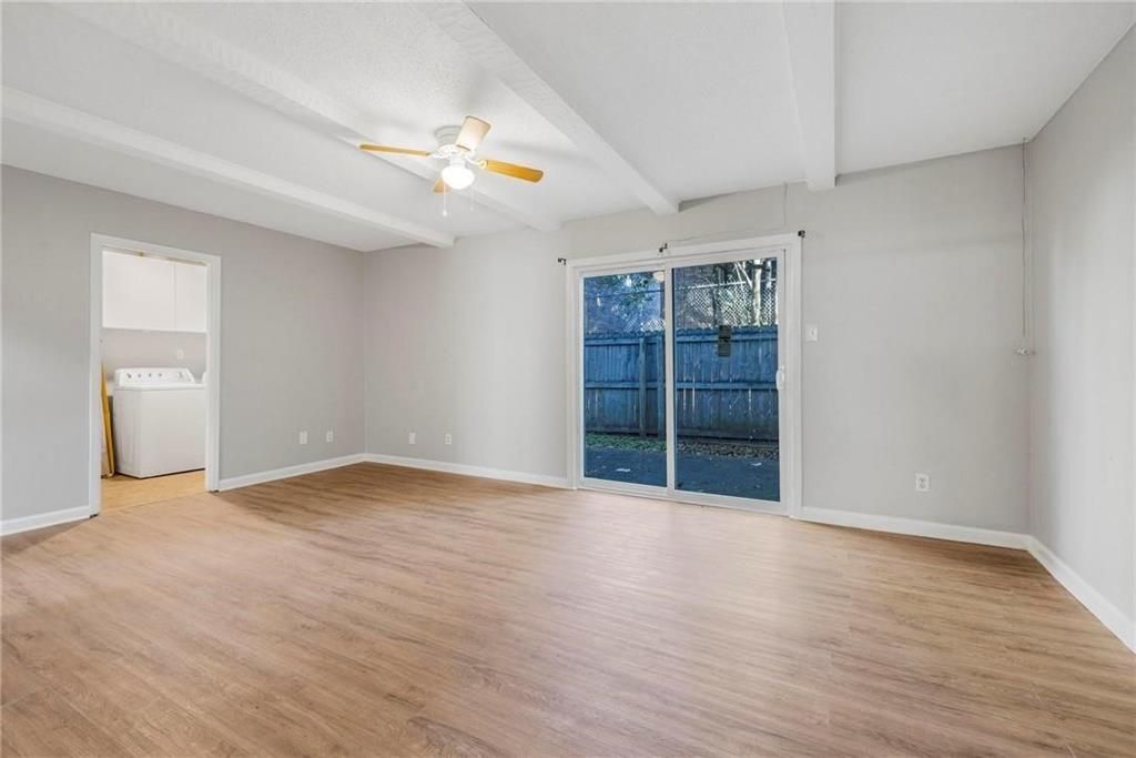 Building Photo - 4017 Cottage Hill Rd