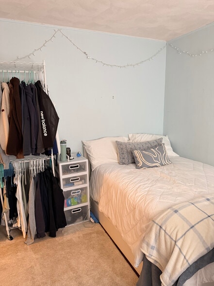 Bedroom 1 - 49 Sunset Rd