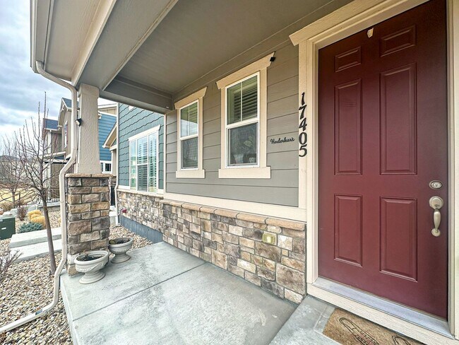 Building Photo - CORNER PAIRED HOME ACROSS THE PARK!