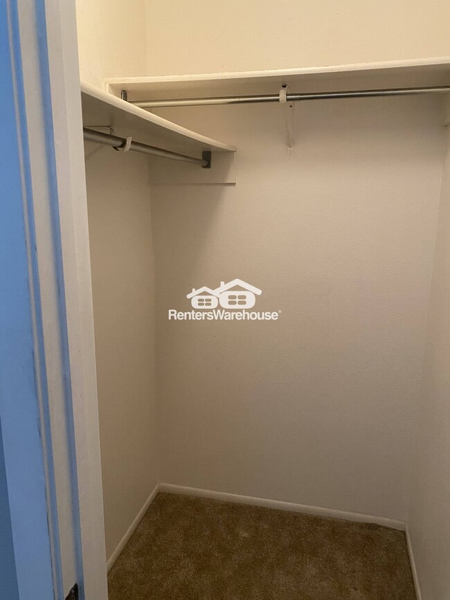 Building Photo - 2439 Karat Dr
