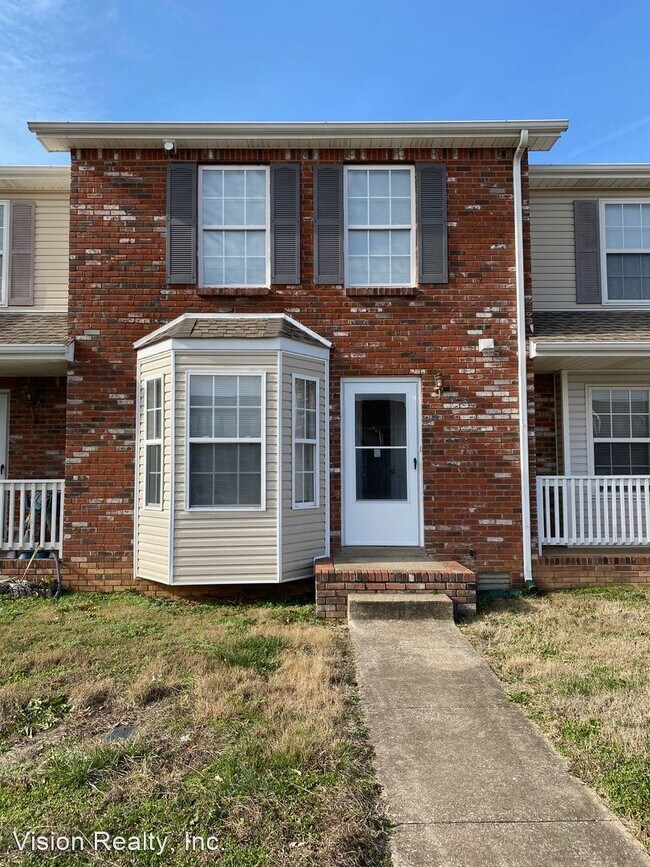 Primary Photo - 2 br, 1.5 bath House - 205 Tree Line Dr