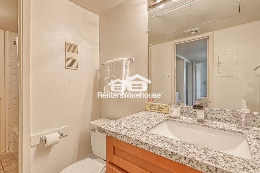 Building Photo - 8433 Hearth Dr