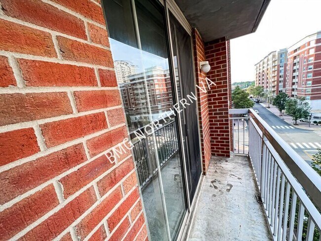 Building Photo - 3835 9th St N