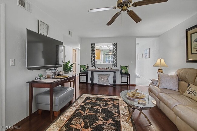 Building Photo - 28201 Pine Haven Way