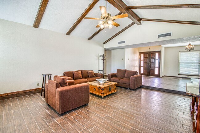 Building Photo - Beautiful 1-story southwestern-style home in west El Paso